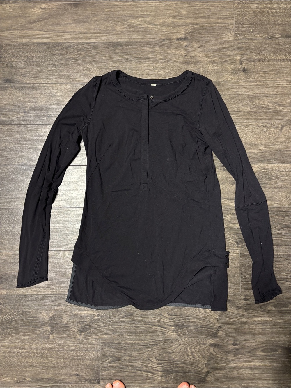 lululemon athletica Black Long-Sleeve Henley Top